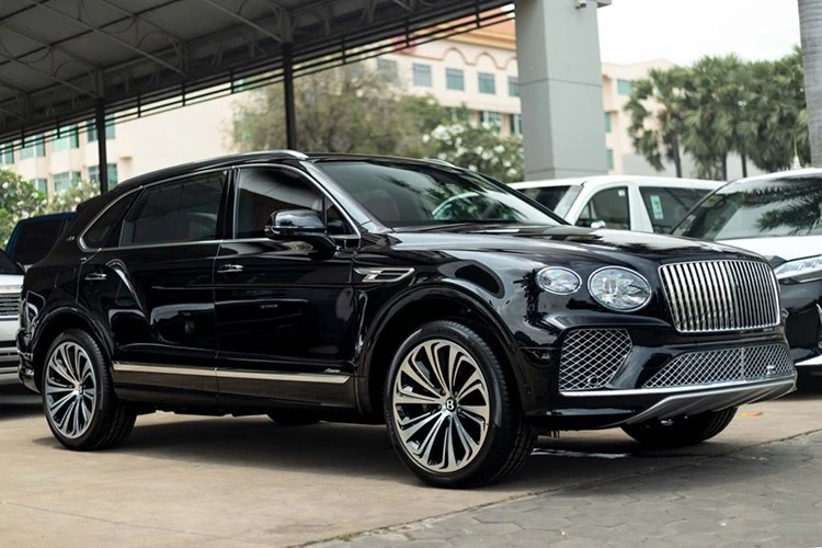 Đại gia Gia Lai "giải cứu" Bentley Bentayga EWB hơn 20 tỷ