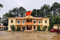 Trụ sở UBND xã Lộc Tấn.