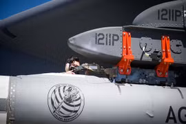 Tên lửa AGM-183A của Mỹ "ăn đứt" Kinzhal Nga, có thật không?