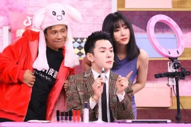 Sao mạng Trung Quốc mất quảng cáo, nhưng có thêm fan nhờ mùa dịch