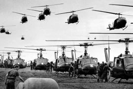 Vì sao trực thăng Mỹ lại mong manh, yếu ớt ở chiến trường Việt Nam?