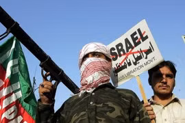 Israel liên tục "cà khịa" Iran, liệu có chiến tranh giữa hai kẻ "không đội trời chung"?