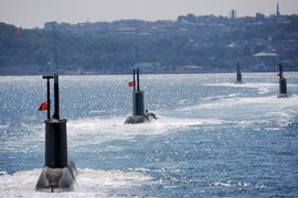 Sức mạnh hạm đội tàu ngầm Thổ Nhĩ Kỳ vừa nghi chặn đầu tàu Nga đến Syria 