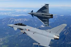 "Hàng xóm" Việt Nam mạnh bạo hỏi mua 15 tiêm kích Eurofighter Typhoon