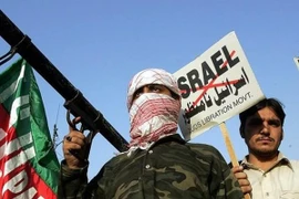 Israel liên tục "cà khịa" Iran, liệu có chiến tranh giữa hai kẻ "không đội trời chung"?