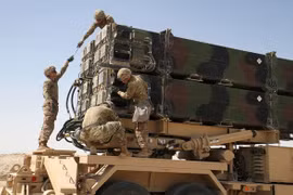 Mỹ rút bớt binh lính và lá chắn phòng không, Arab Saudi liệu có... "toang"? 