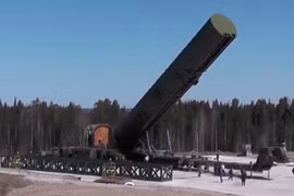 Loạt vũ khí chiến lược cực khủng của Nga vẫn chưa rõ ngày ra đời