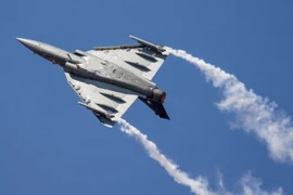 Không quân Ấn Độ sẽ dùng tiêm kích nội địa thay vì mua MiG-35, F-21