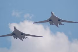 Bộ đôi Tu-160 của Nga áp sát Canada, Bộ Tư lệnh phòng không Bắc Mỹ "bất lực"