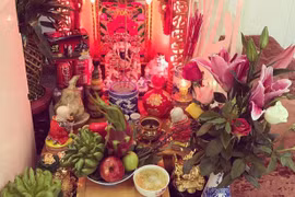 Ngày Rằm: Nhắm trúng giờ tốt để cúng thần Tài thổ địa, "gọi" lộc về nhà