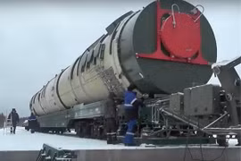 Mỹ liên tiếp đổ tiền, tìm cách phòng thủ vũ khí siêu thanh Nga