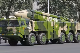 Tên lửa DF-21D và DF-26 Trung Quốc không thể đánh chìm mẫu hạm Mỹ 