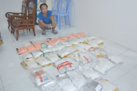 Công an Đồng Tháp bắt tài xế vận chuyển 45 kg ma túy