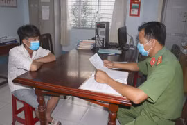 Nữ sinh 15 tuổi bị bạn trai qua mạng đưa vào quán cà phê để giao cấu