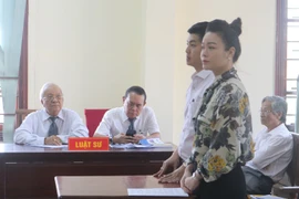 Thông tin mới nhất vụ kiện đòi con của ca sĩ Nhật Kim Anh