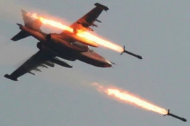 Nga-Mỹ “song kiếm hợp bích” không kích IS ở Syria