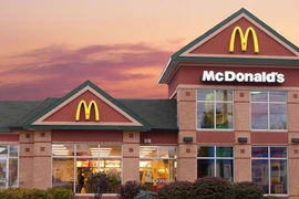 Thăng trầm lịch sử cửa hàng ăn nhanh ở Mỹ qua ảnh