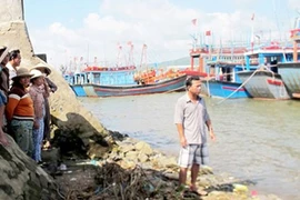 Phú Yên: Dân vây nhà chủ tịch xã