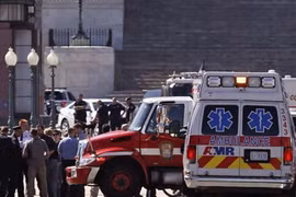 Nổ súng tại khuôn viên tòa Quốc hội Mỹ