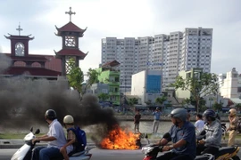 Xe Attila lưu thông vào hầm Thủ Thiêm, cháy kinh hoàng