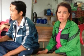 Người mẹ nhiều đêm thức trắng đi tìm con gái bị bắt cóc