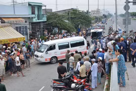 Tập thể dục sớm, 2 vợ chồng bị xe tông chết