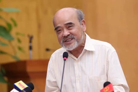 Hàng chục hộ dân Nghệ An trước nguy cơ bị đẩy ra đường: GS Đặng Hùng Võ gay gắt