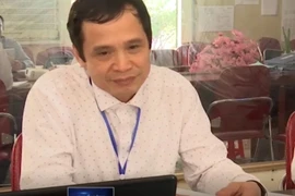 Hiệu trưởng trường nội trú bớt xén khẩu phần ăn học sinh: Cháu hiệu trưởng ép học sinh ký văn bản lạ