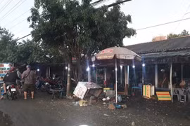 Vợ chồng chủ quán nước đánh khách chảy máu đầu bị trả thù