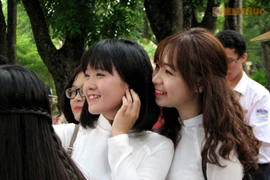 Dàn trai xinh, gái đẹp nổi bần bật ngày khai giảng