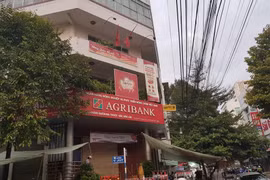 Thông tin chính thức vụ Thanh tra ngân hàng NN bị tố bảo kê vay lãi