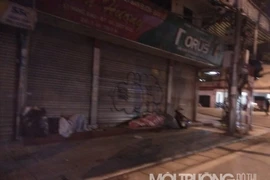 Nhiều người không có nơi để về khi Tết đã cận kề