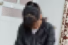 Mẹ mắng, bé gái lớp 7 bỏ nhà “đi bụi” theo bạn trai quen qua mạng