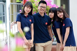 Ngắm đồng phục của teen Marie Curie theo phong cách Hàn Quốc 