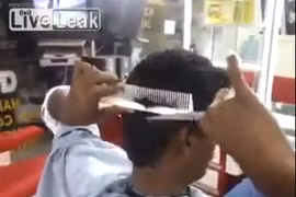 Thích thú với màn cắt tóc siêu đỉnh