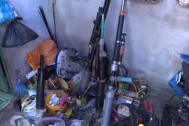 Vĩnh Long: Phát hiện cả kho súng tự chế tại phòng trọ