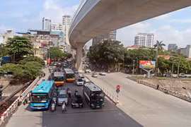 Xây dựng gần 11 năm chưa hoàn thành, đường sắt trên cao có duy nhất tác dụng thế này