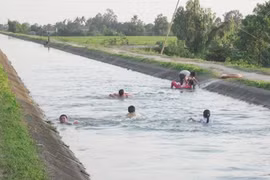 Bình Định: Rủ nhau đi câu cá, cả 4 học sinh chết đuối 