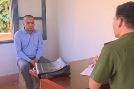 Bắt nhân viên kinh doanh phân bón thuê 3 ô tô...đi cầm