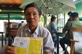 Nghi can bị truy nã về quê thuê xe ô tô đi cầm đồ