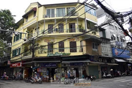 Phố cổ Hà Nội "khoác áo mới" thú vị