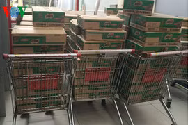 Đổ hàng khiến bé gái bị thương nặng tại Siêu thị Big C