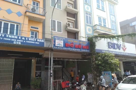 Bé 3 tuổi bị bỏ quên trên xe Đồ Rê Mí: Cơ sở bất ngờ đóng cửa