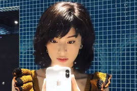 Hạ Vi khoe vẻ đẹp rạng rỡ sau thời gian bị chê xuống sắc 