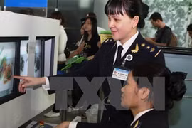 Khách mang chất bột nghi thuốc nổ lên máy bay Vietnam Airlines