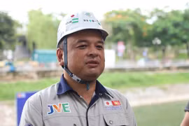 Chuyên gia Nhật Bản phải về nước sau khi tắm sông Tô Lịch