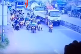 Xe container gây tai nạn kinh hoàng ở Long An: "Mạng xã hội ngày càng độc ác?"