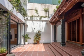 Vẻ đẹp ấn tượng ngôi nhà kết hợp giữa hiện đại và truyền thống