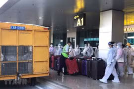 Dịch COVID-19: Việt Nam có thêm 2 ca mắc mới, đã được cách ly ngay 