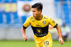 Đồng đội nói gì khi Quang Hải ghi bàn đầu tiên cho Pau FC